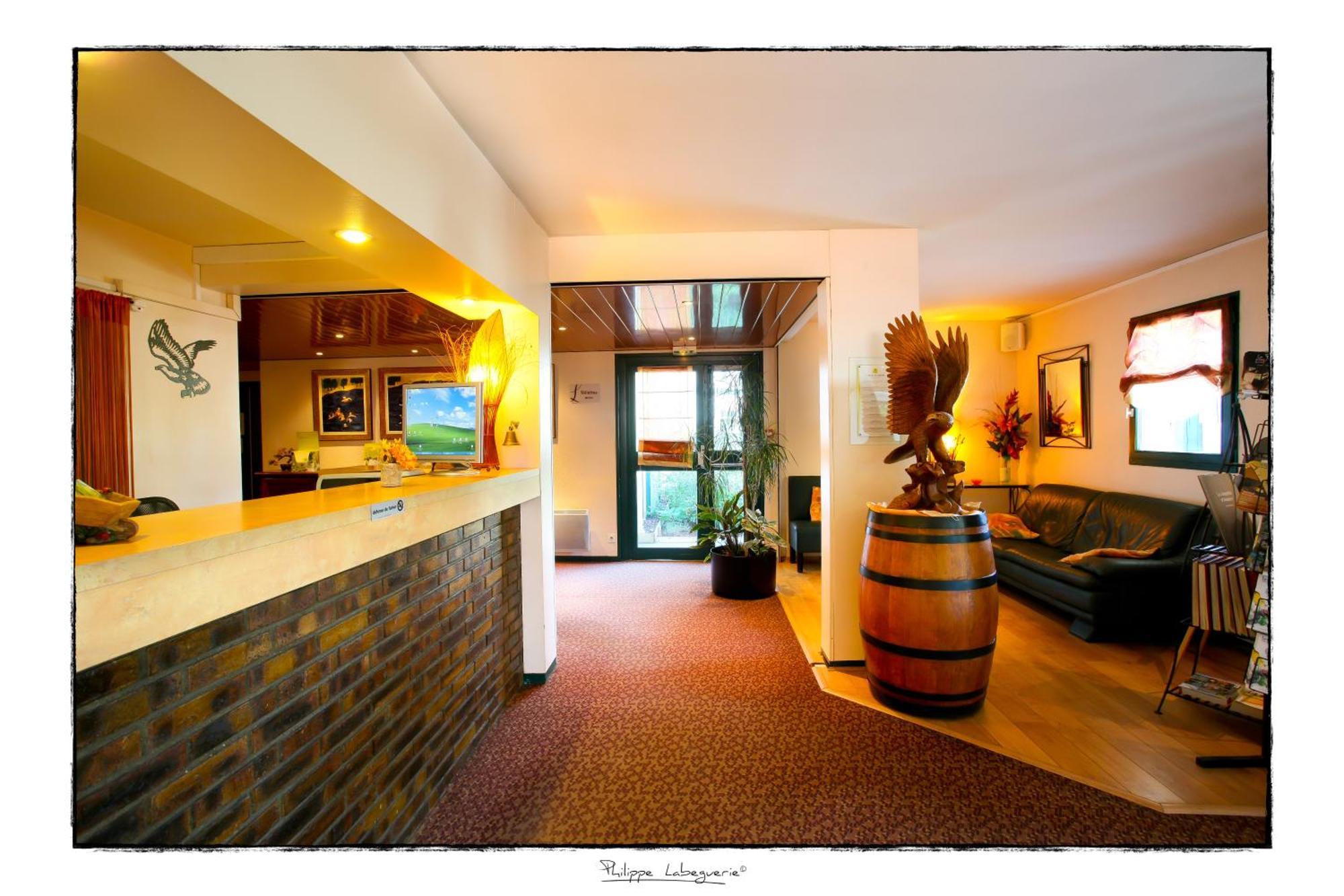 Logis Hotel Horus Restaurant Les Bruyeres Toulenne Kültér fotó