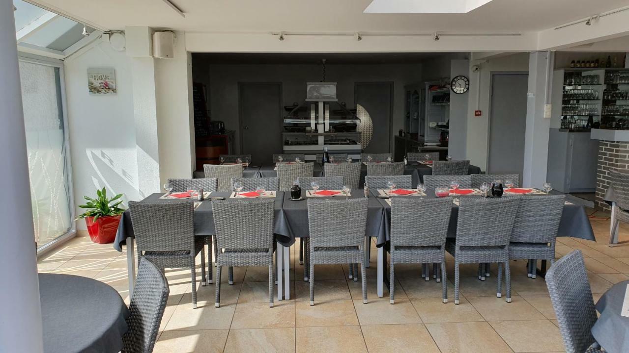 Logis Hotel Horus Restaurant Les Bruyeres Toulenne Kültér fotó